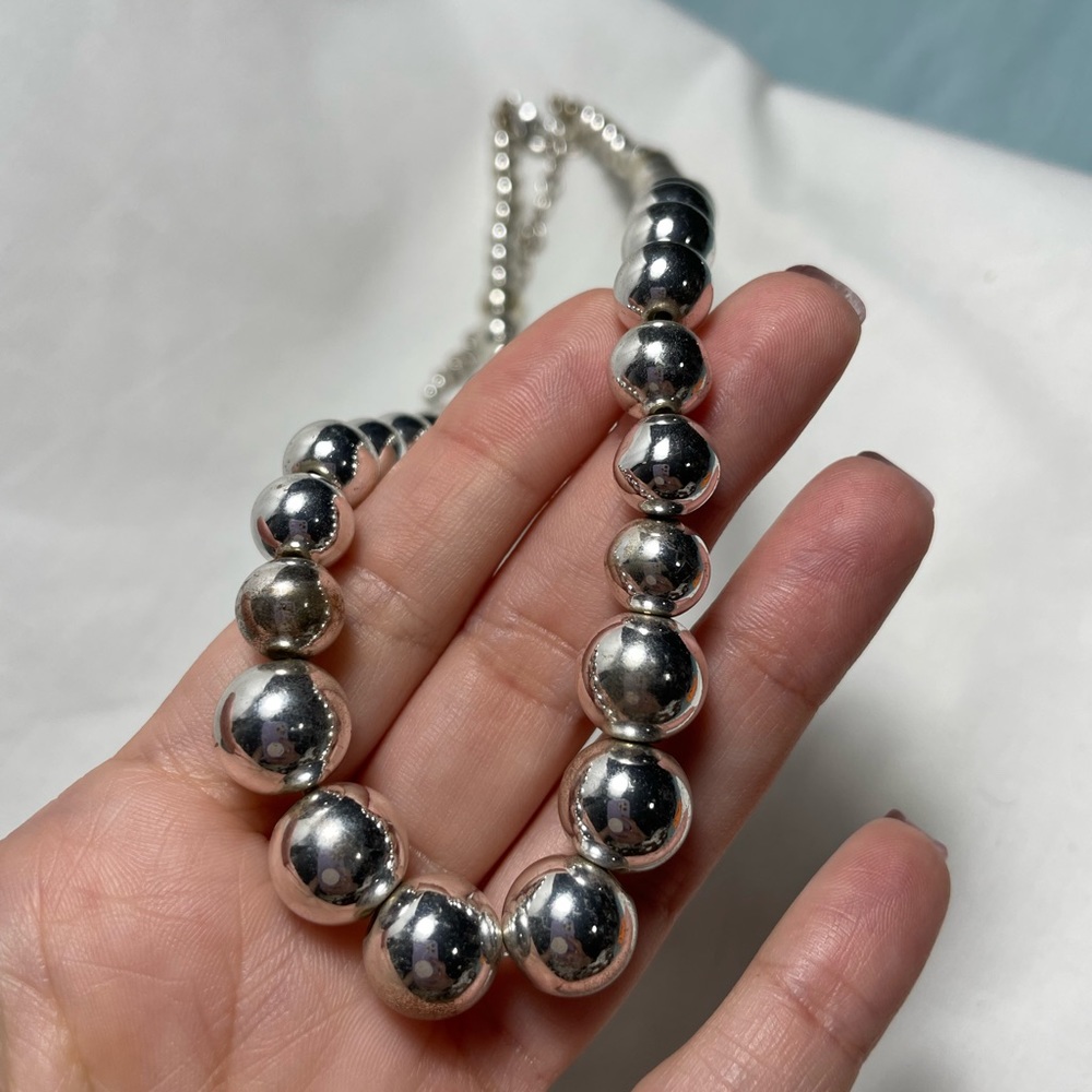 Beautiful silver necklace.